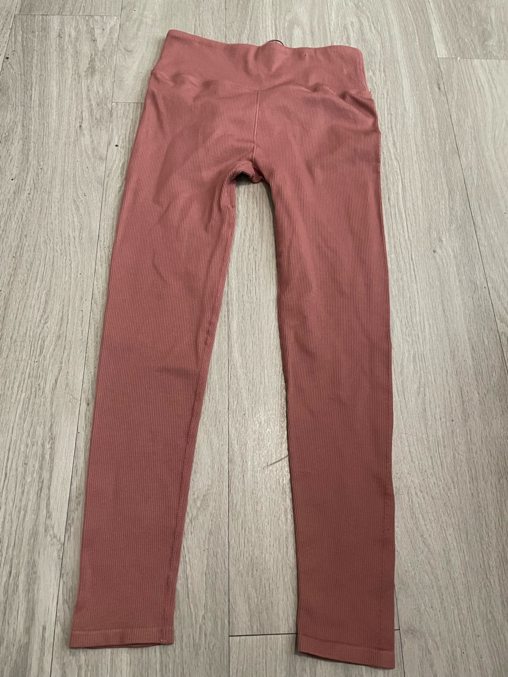 Fabletics Ribbed Leggings in Dusty Rose
